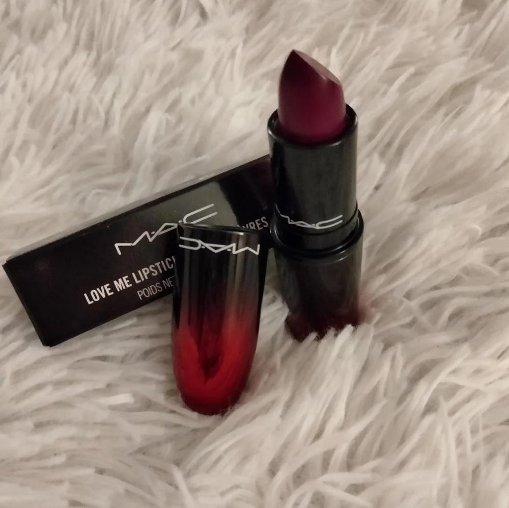 🆕 MAC 👄  JOIE DE VIVRE 👄 415